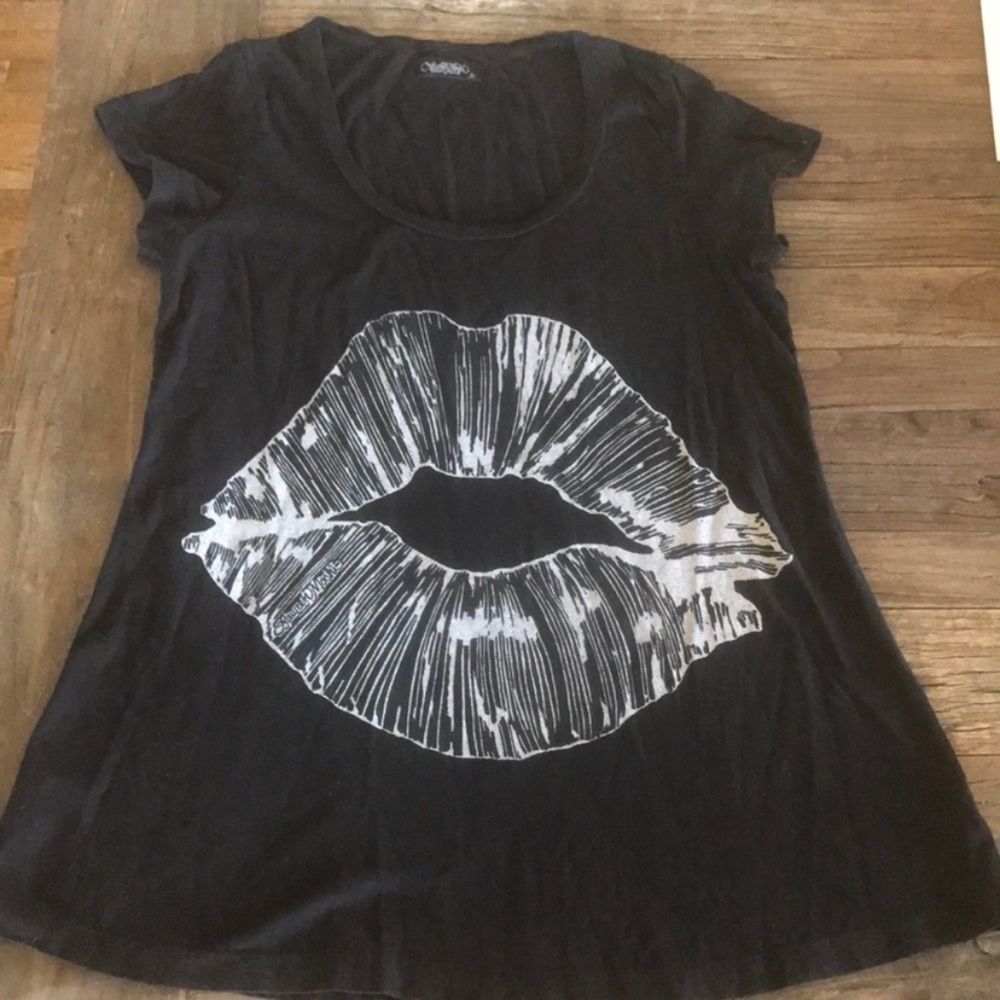 Lauren Moshi t-shirt